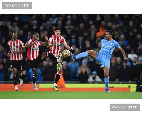 布伦特福德中场组织能力持续提升,攻防转换效率值得关注 布伦特福德中场组织能力持续提升,攻防转换效率值得关注