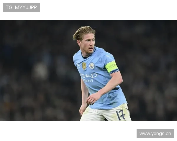 德布劳内切尔西时期战术适配与角色定位分析